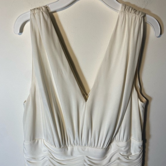 Suzi Chin Maxi Length V Neck Formal Pleated White Dress size 10 - Picture 5 of 12